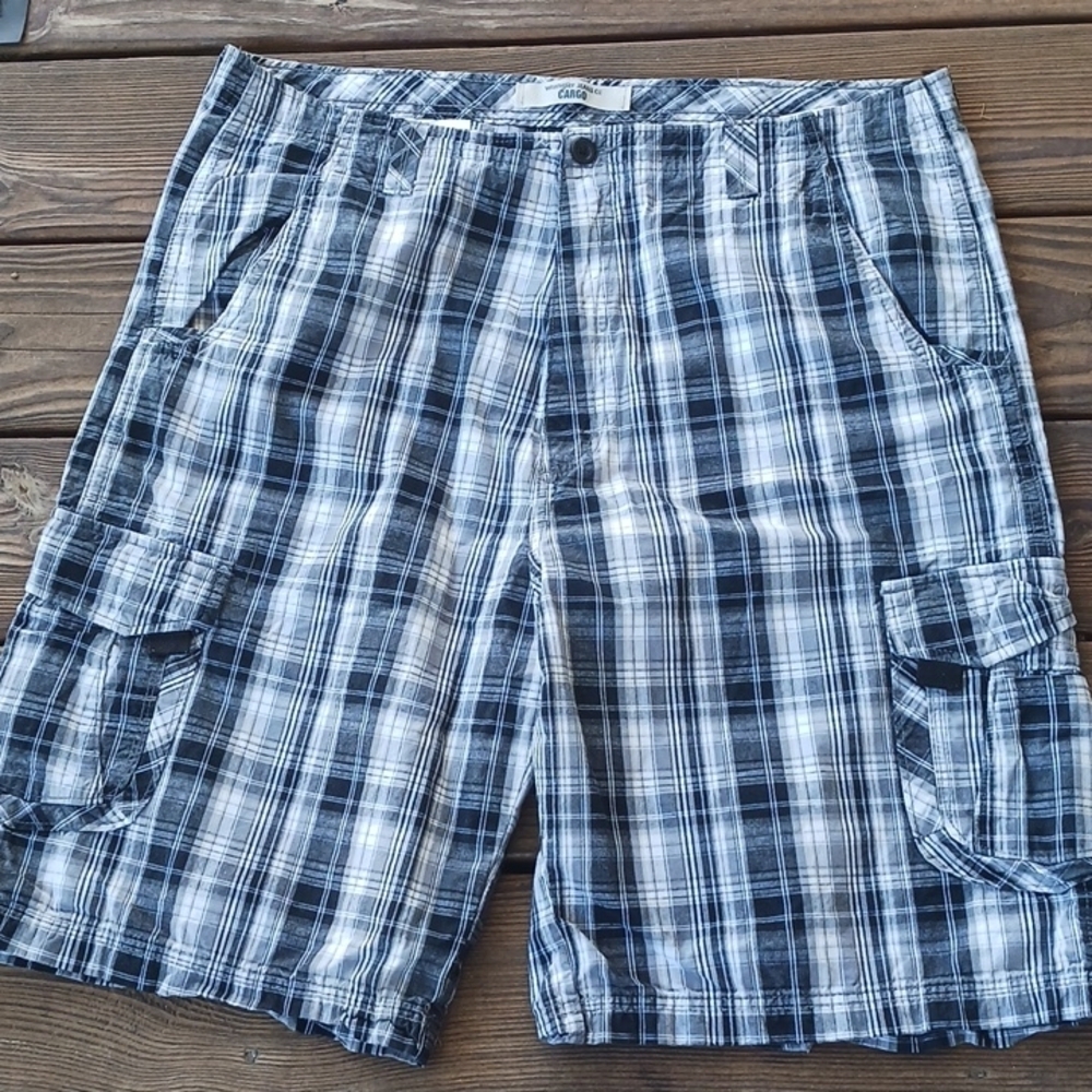 Wrangler Jeans Co men's cargo shorts size 38